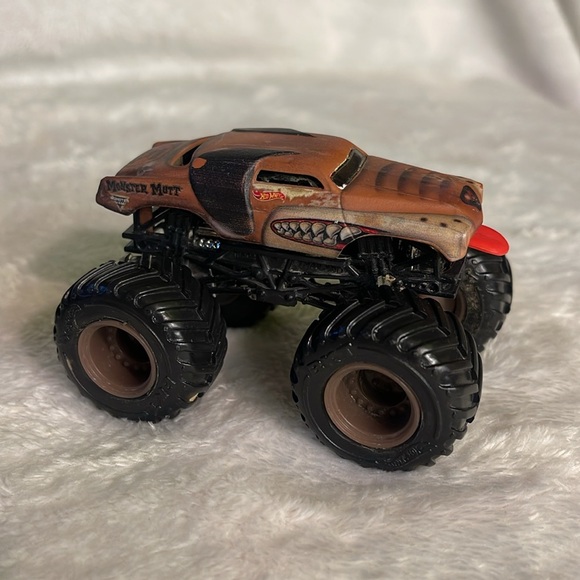 Mattel Hot Wheels Monster Jam Trucks - Picture 4 of 8